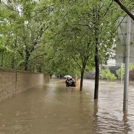 北京今晚将有大到暴雨（北京今日傍晚前后有暴雨）